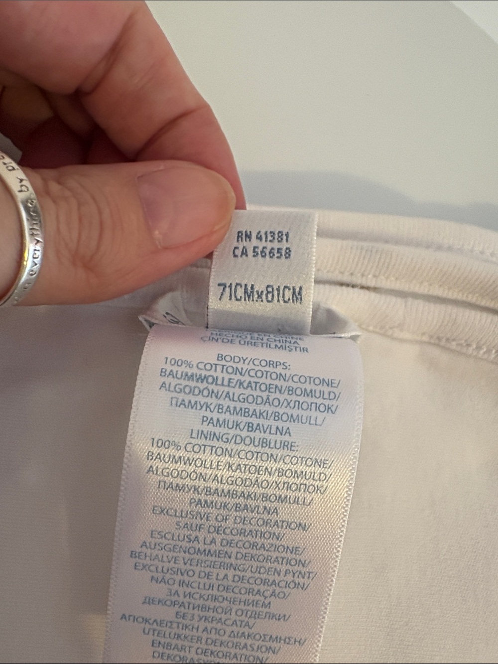 Ralph Lauren White Baby Blanket with Blue Teddy Bear Motif - Picture 4 of 5
